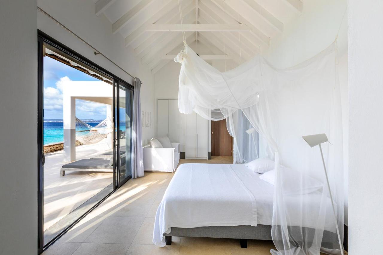 Oceanfront 72 & Sunny Villa คราเลนไดค์ ภายนอก รูปภาพ