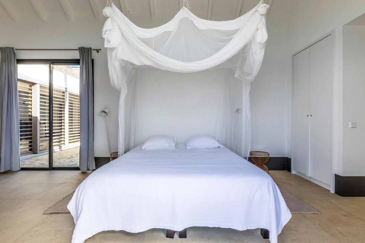 Oceanfront 72 & Sunny Villa คราเลนไดค์ ภายนอก รูปภาพ